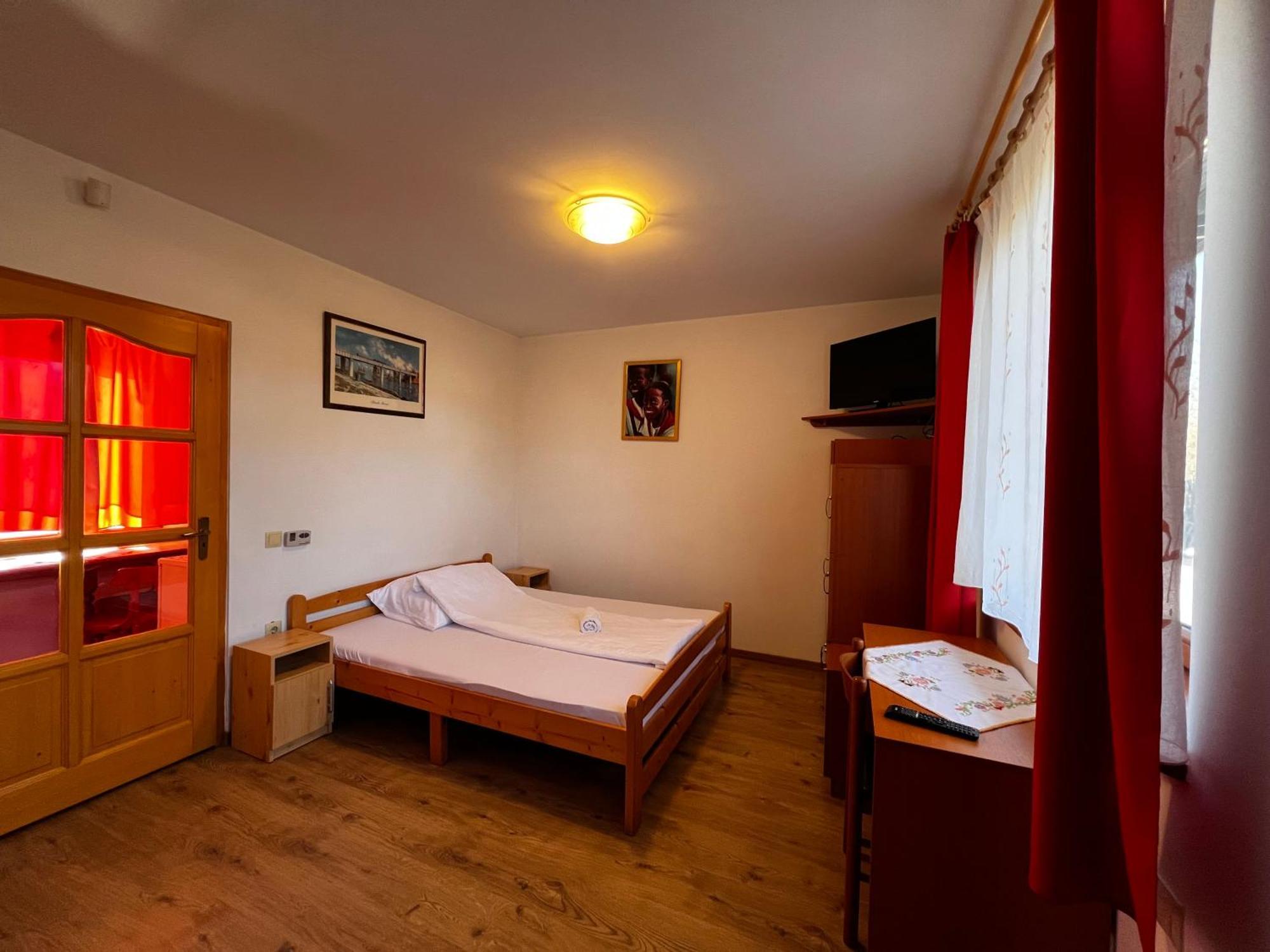 Aqua Thermal Soterapia Es Apartmanhaz *