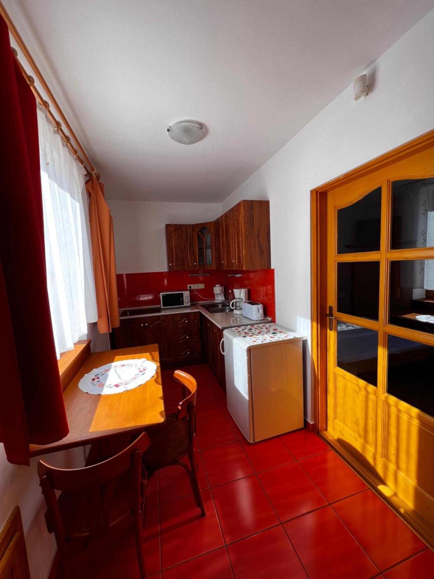 Aqua Thermal Soterapia Es Apartmanhaz